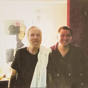 Original Artist GREGORY GG & Singer Songwriter Gregg Allman At ACL Moody Theater Back Stage Dressing Room - 8" x 11" Picture